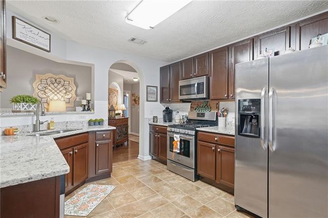 123 Diamond Ridge Avenue, Canton, GA 30114