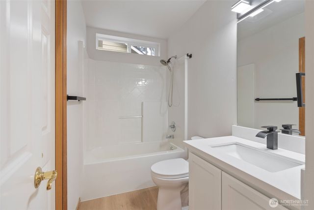 2417 143rd Place SW, Lynnwood, WA 98087