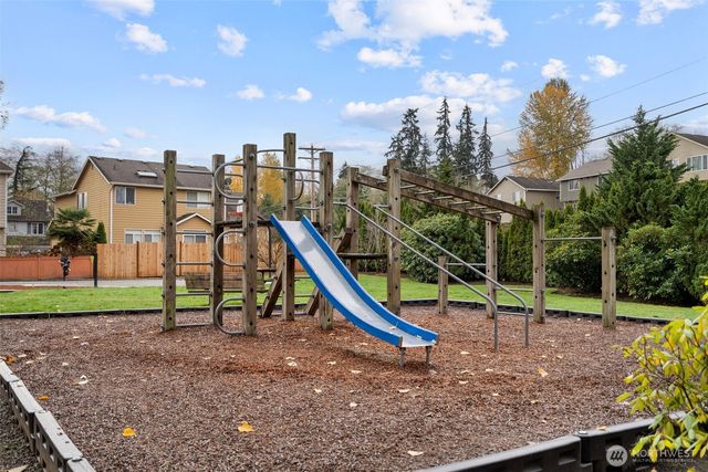 2417 143rd Place SW, Lynnwood, WA 98087