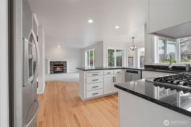 2417 143rd Place SW, Lynnwood, WA 98087