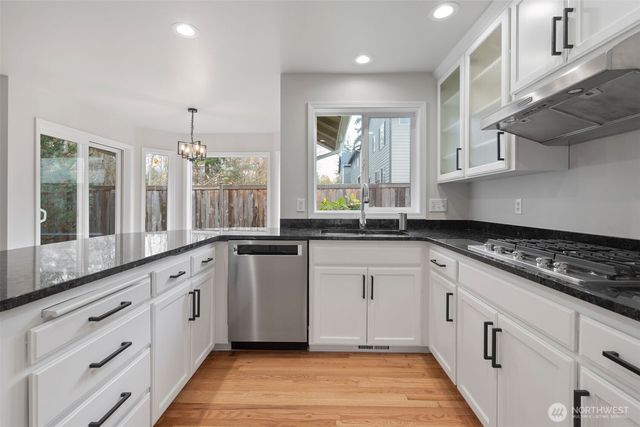 2417 143rd Place SW, Lynnwood, WA 98087