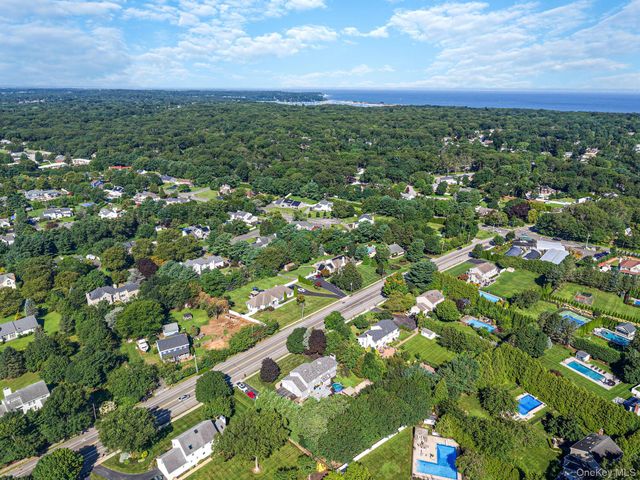 53 Miller Place Road, Miller Place, NY 11764
