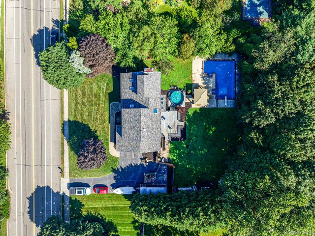 53 Miller Place Road, Miller Place, NY 11764
