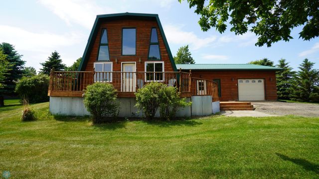 201 North Shore Lane, Devils Lake, ND 58301