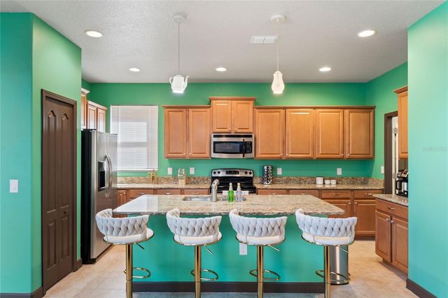 8900 CANDY PALM ROAD, Kissimmee, FL 34747