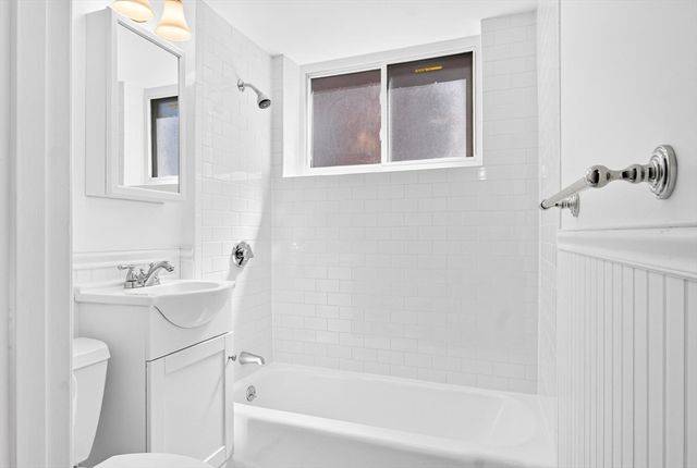 123 Sewall Ave 2K, Brookline, MA 02446