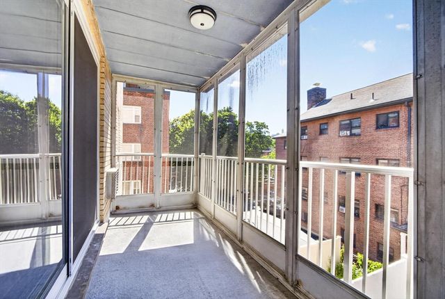 123 Sewall Ave 2K, Brookline, MA 02446