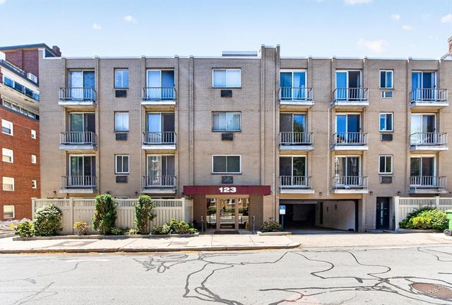 123 Sewall Ave 2K, Brookline, MA 02446