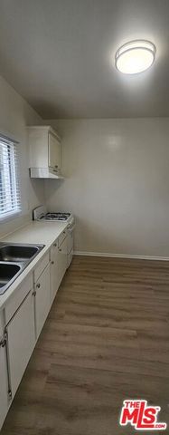 1421 S Westmoreland Avenue 26, Los Angeles, CA 90006