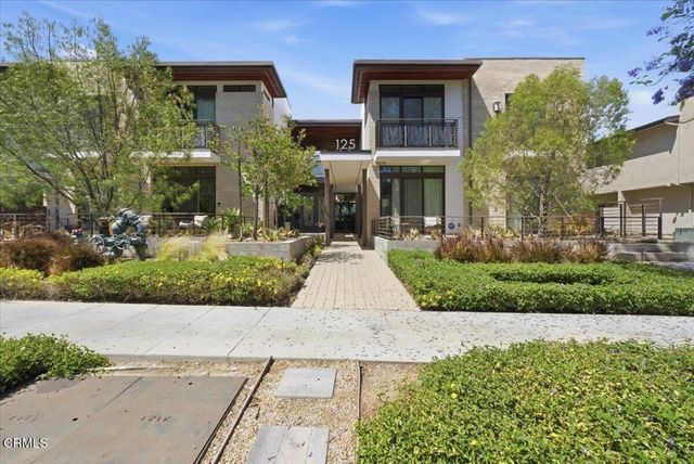 125 Hurlbut Street 205, Pasadena, CA 91105