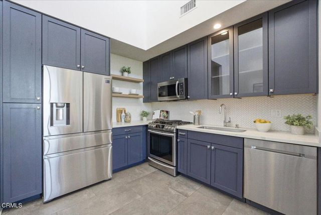 125 Hurlbut Street 205, Pasadena, CA 91105