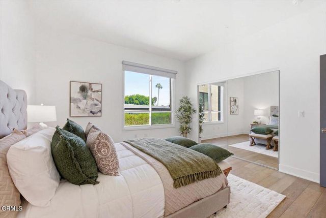 125 Hurlbut Street 205, Pasadena, CA 91105