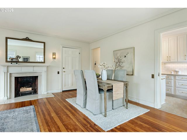 3707 Sw 52ND Pl 7, Portland, OR 97221