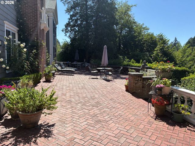 3707 Sw 52ND Pl 7, Portland, OR 97221