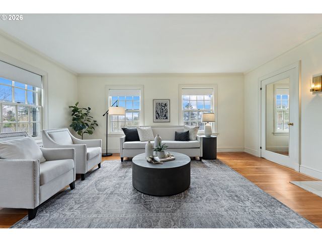 3707 Sw 52ND Pl 7, Portland, OR 97221