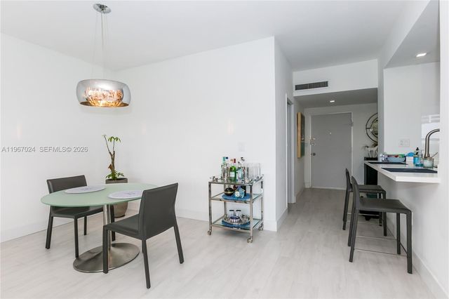 9100 W Bay Harbor Dr 9C, Bay Harbor Islands, FL 33154