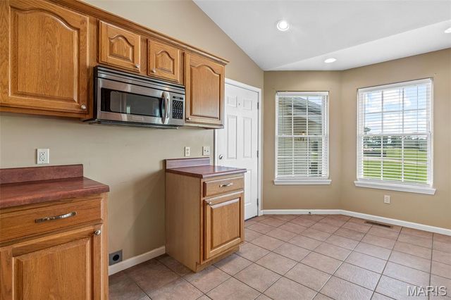 728 John David Drive, Farmington, MO 63640