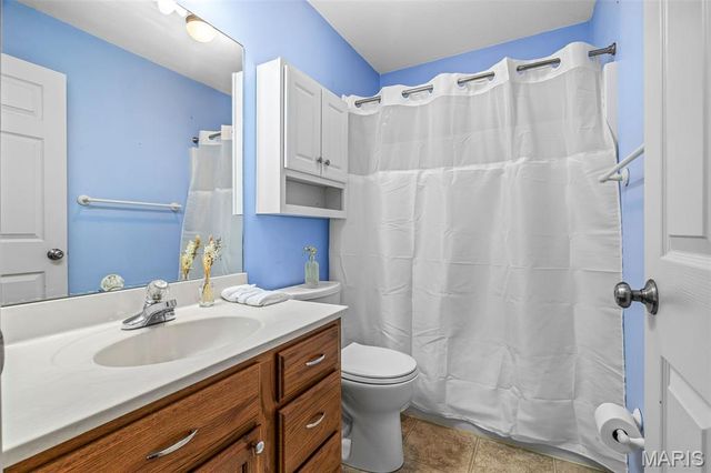 728 John David Drive, Farmington, MO 63640
