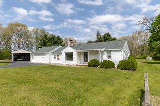 7446 Cement City Road, Columbia Twp, MI 49230
