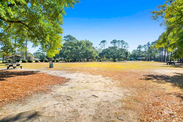 400 E 24th Avenue 6, Gulf Shores, AL 36542