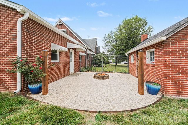 1951 US HWY 158 Highway, Mocksville, NC 27028