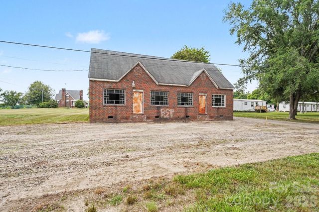1951 US HWY 158 Highway, Mocksville, NC 27028