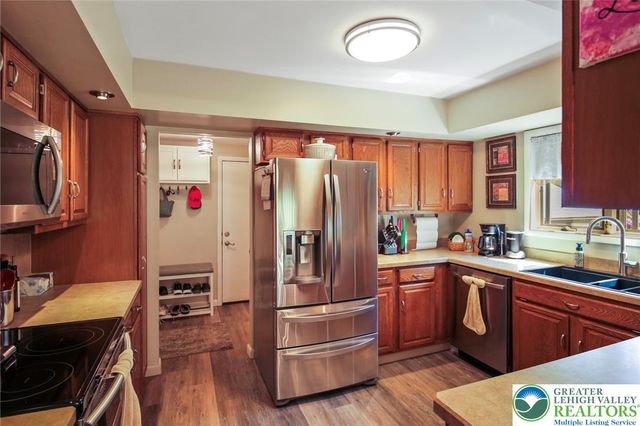 3470 Brodhead Road, Bethlehem City, PA 18020