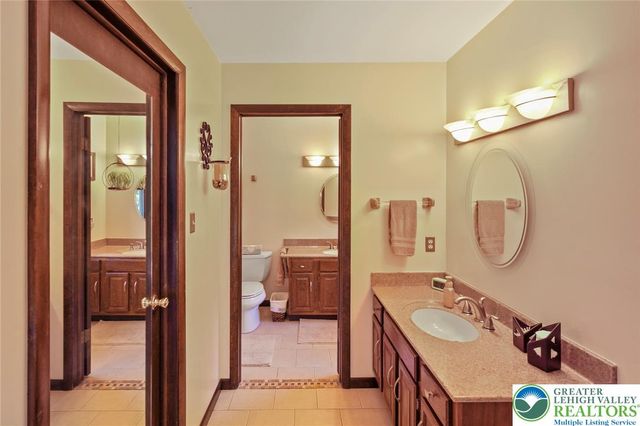 3470 Brodhead Road, Bethlehem City, PA 18020