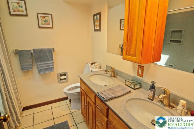 3470 Brodhead Road, Bethlehem City, PA 18020