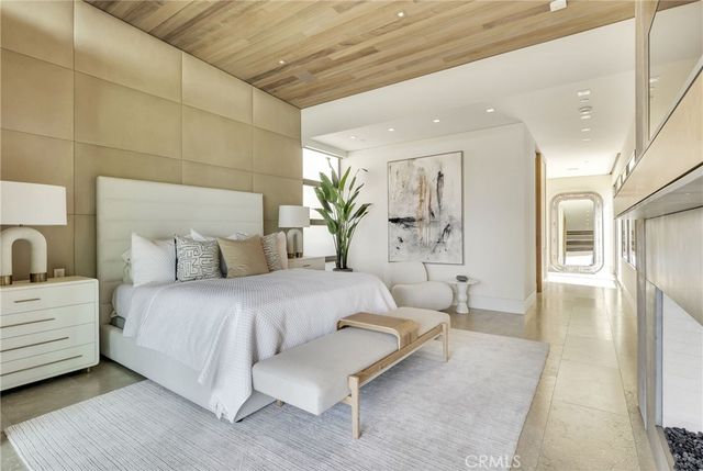 1231 Dolphin, Corona Del Mar, CA 92625