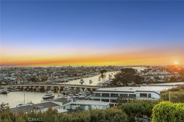 1231 Dolphin, Corona Del Mar, CA 92625