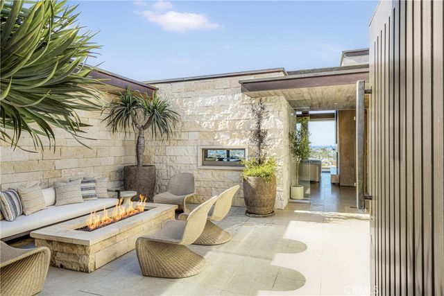 1231 Dolphin, Corona Del Mar, CA 92625