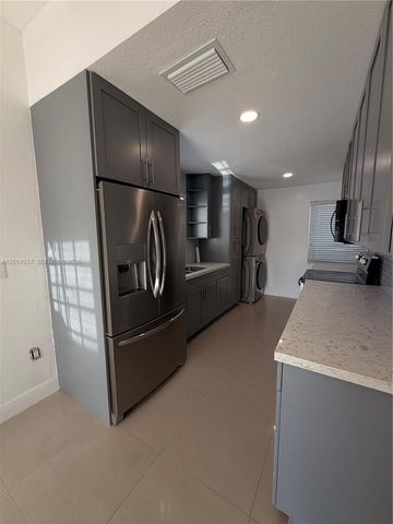 19763 SW 124th Avenue, Miami, FL 33177