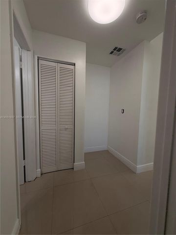 19763 SW 124th Avenue, Miami, FL 33177