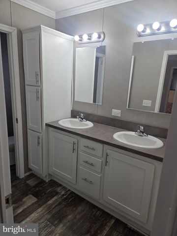 10505-8-3 CEDARVILLE DR, Brandywine, MD 20613