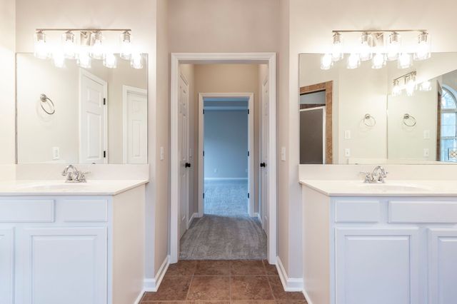 1021 Pittman Dr, Gallatin, TN 37066