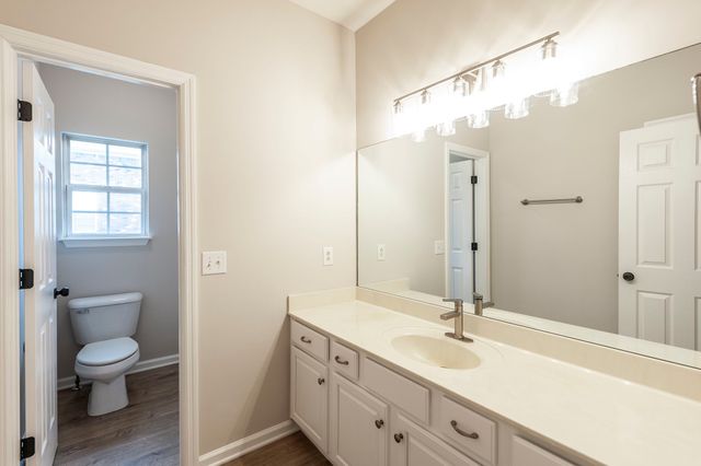 1021 Pittman Dr, Gallatin, TN 37066