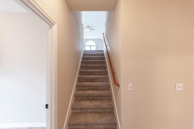 1021 Pittman Dr, Gallatin, TN 37066