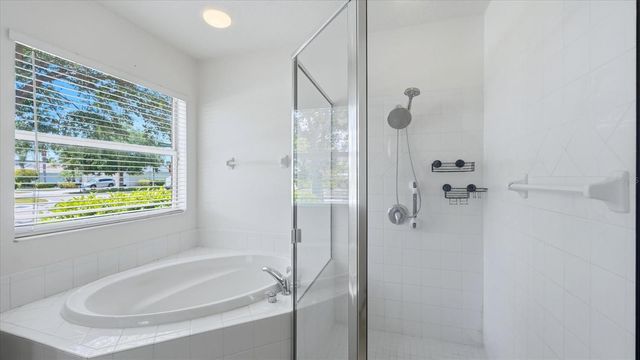 8222 HAVEN HARBOUR WAY, Bradenton, FL 34212