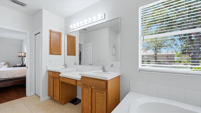 8222 HAVEN HARBOUR WAY, Bradenton, FL 34212