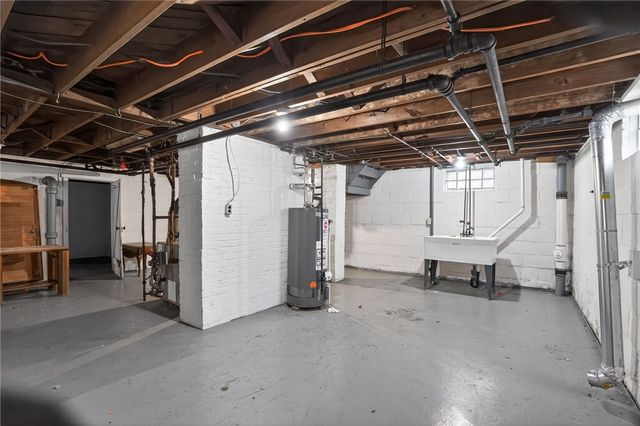 118 Harden Ave, Duquesne, PA 15110