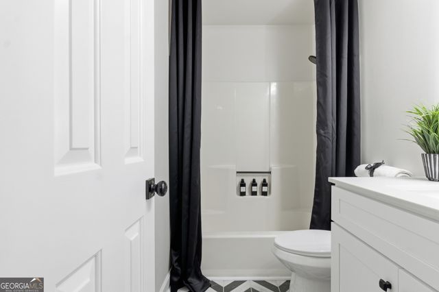 1124 Creatwood Place SE, Smyrna, GA 30080