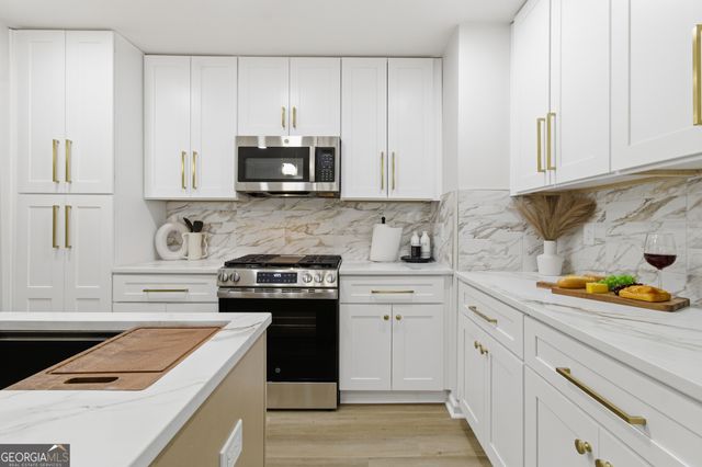 1124 Creatwood Place SE, Smyrna, GA 30080