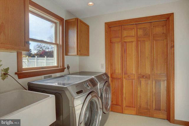 904 ALISON AVE, Mechanicsburg, PA 17055