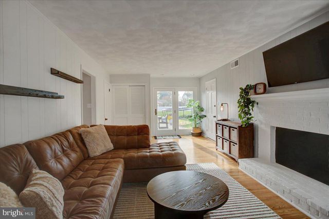 904 ALISON AVE, Mechanicsburg, PA 17055