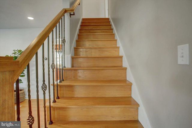 904 ALISON AVE, Mechanicsburg, PA 17055