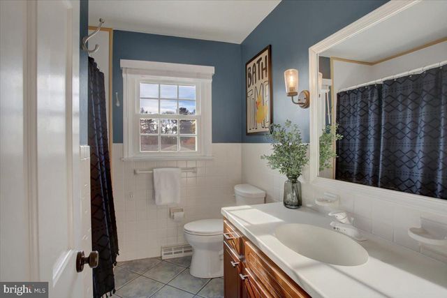 904 ALISON AVE, Mechanicsburg, PA 17055