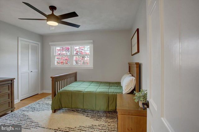 904 ALISON AVE, Mechanicsburg, PA 17055