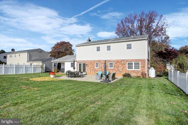 904 ALISON AVE, Mechanicsburg, PA 17055
