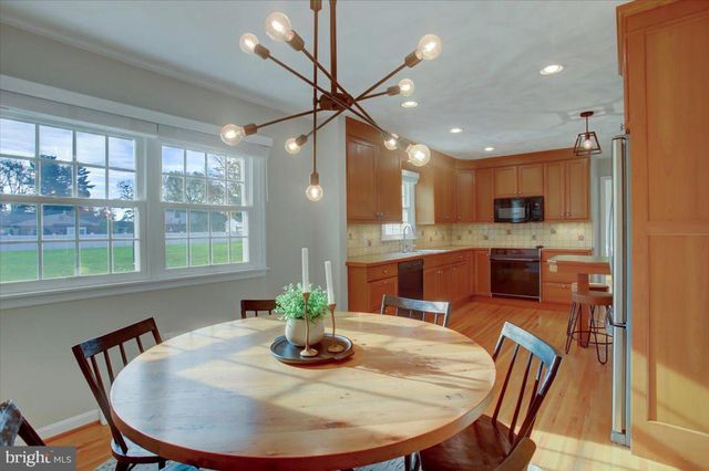 904 ALISON AVE, Mechanicsburg, PA 17055